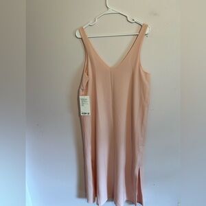 Lululemon V-Neck MIDI Dress, size 10